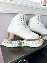 Load image into Gallery viewer, Skate Soakers
