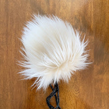 Load image into Gallery viewer, FAUX FUR POM - French Vanilla
