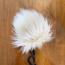 Load image into Gallery viewer, FAUX FUR POM - French Vanilla