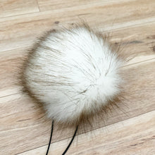 Load image into Gallery viewer, FAUX FUR POM - Malamute Luxury Faux Fur Pom pom