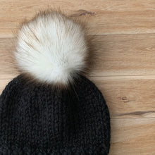 Load image into Gallery viewer, FAUX FUR POM - Malamute Luxury Faux Fur Pom pom