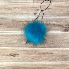 Load image into Gallery viewer, FAUX FUR POM - Azure