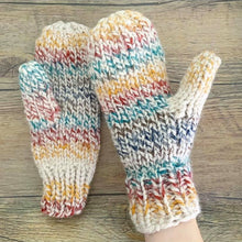 Load image into Gallery viewer, PATTERN - Classic Chunky Knit Winter Mittens