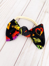Load image into Gallery viewer, Large knotted bow headband,