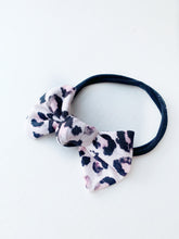 Load image into Gallery viewer, Small Bow Baby Headband - Pink Leopard
