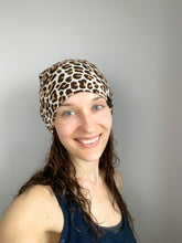 Load image into Gallery viewer, Leopard Print Slouch Beanie