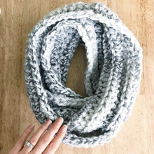 Load image into Gallery viewer, Marble Infinity Scarf, Grey Chunky Crochet Scarf, Oversized Infinity Scarf, Chunky Crochet Cowl, Thick Crochet Scarf, Wool Winter Scarf
