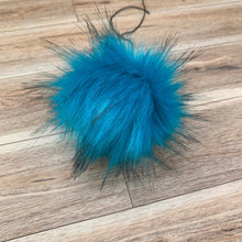 Load image into Gallery viewer, FAUX FUR POM - Azure
