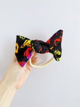 Load image into Gallery viewer, Large knotted bow headband,
